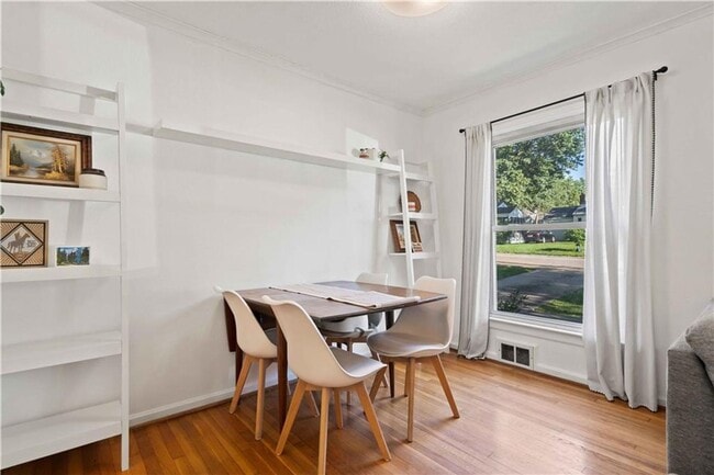 Building Photo - Charming Prairie Village Ranch + Designer ...