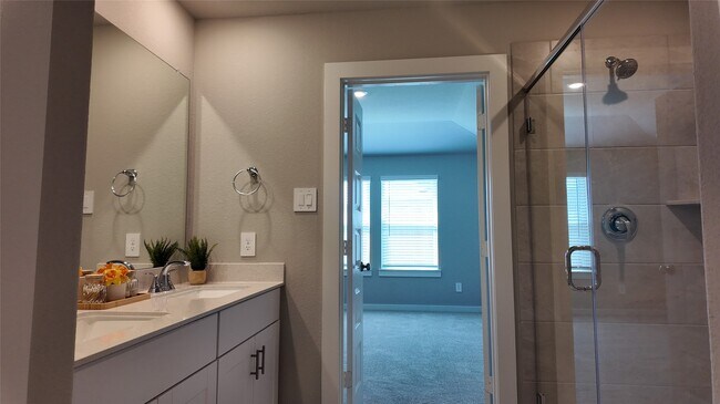 Building Photo - 16702 Sterling Clf St