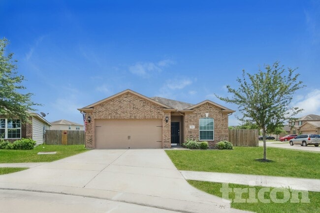 Building Photo - 1502 Tulip Ln