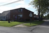 Building Photo - 105 Fernald Ave