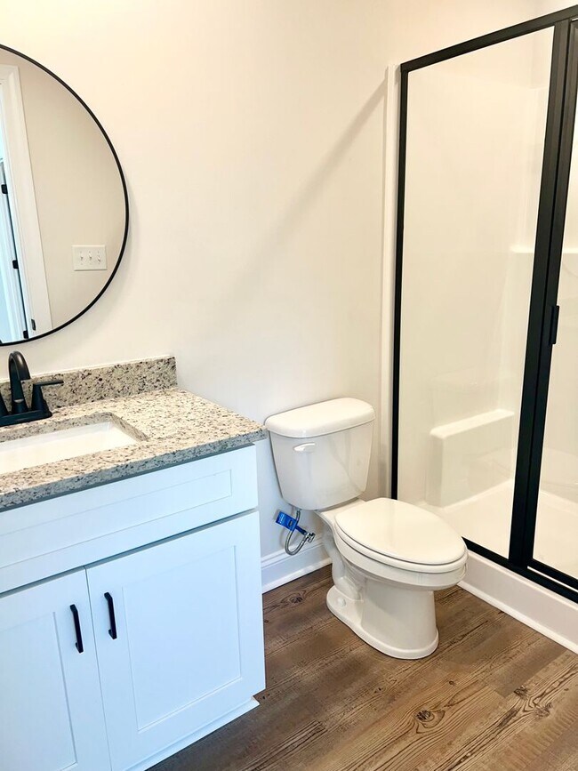 Building Photo - MOVE IN READY! BEAUTIFUL NEW home!!! ??? 3 Bedrooms, 2.5 Baths with garage