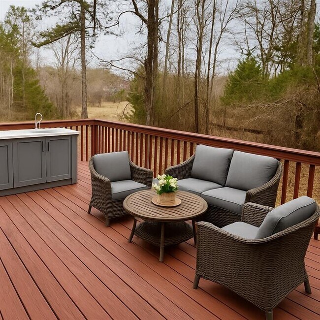 Building Photo - 219 Deerhill Dr