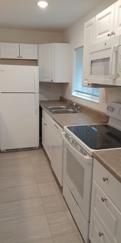 Building Photo - 13628 2nd Ave SW