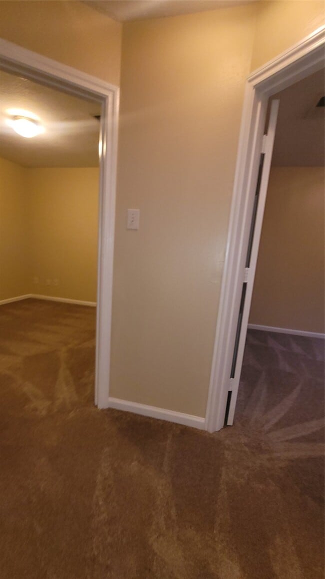 Building Photo - 10223 Azalea Village Dr