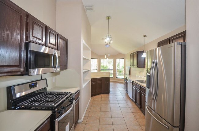 Building Photo - 6327 Drake Elm Dr