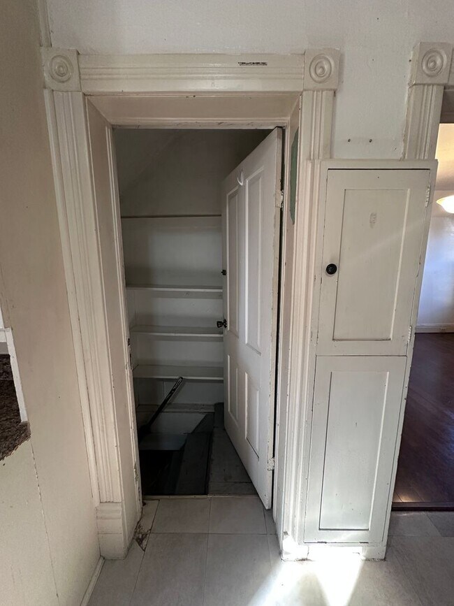 Building Photo - 315 N 2nd Ave