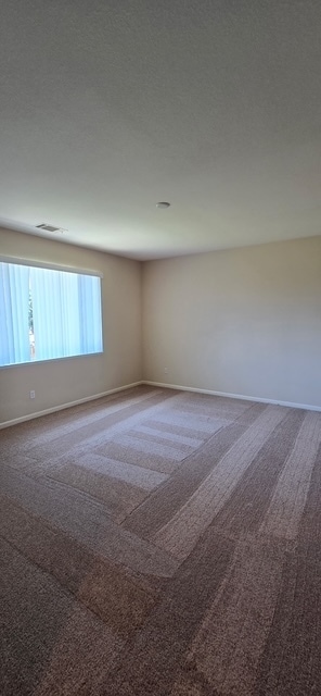 Building Photo - Tracy, Beautiful Home in Award Winning Jef...