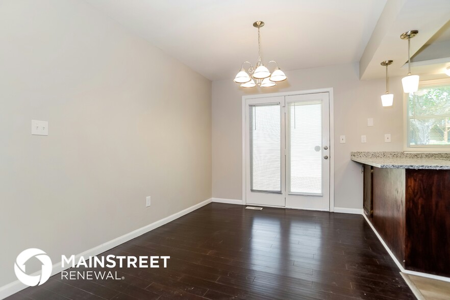 Building Photo - 410 NW 72 Terrace