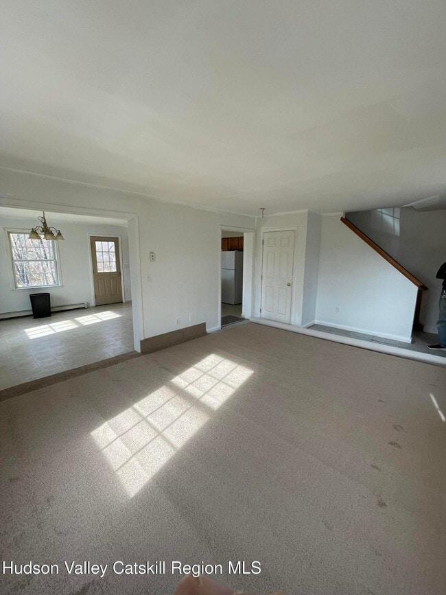 Building Photo - 9 Church St