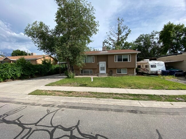Building Photo - 95 W 8710 S