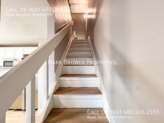 Building Photo - 8055 E Thomas Rd