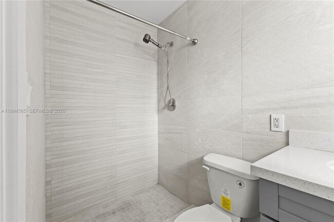 Building Photo - 6121 SW 40th Ct