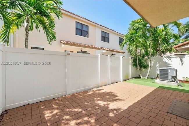 Building Photo - 20914 NW 1st Dr