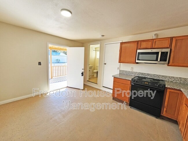 Building Photo - 5391 Money St