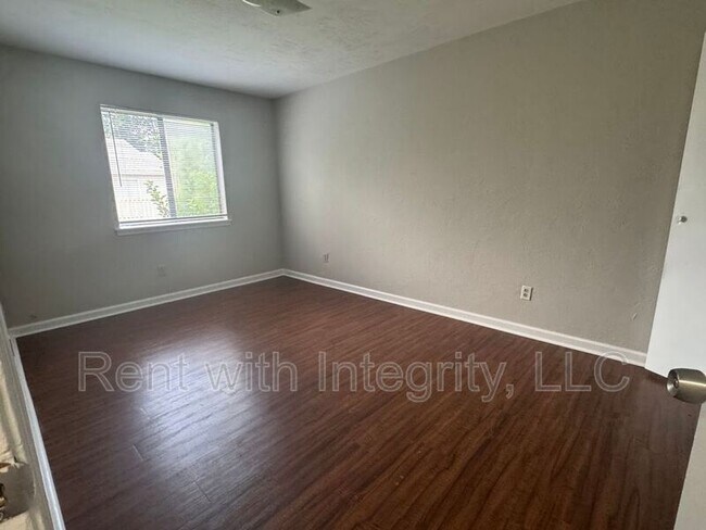 Building Photo - 1445 Willow Bend Way