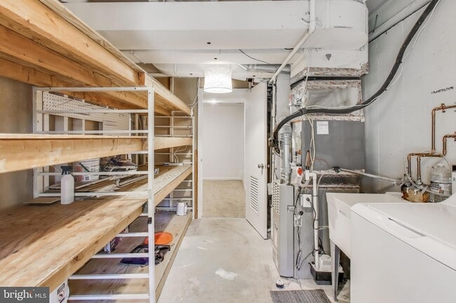 Building Photo - 17505 Longview Ln