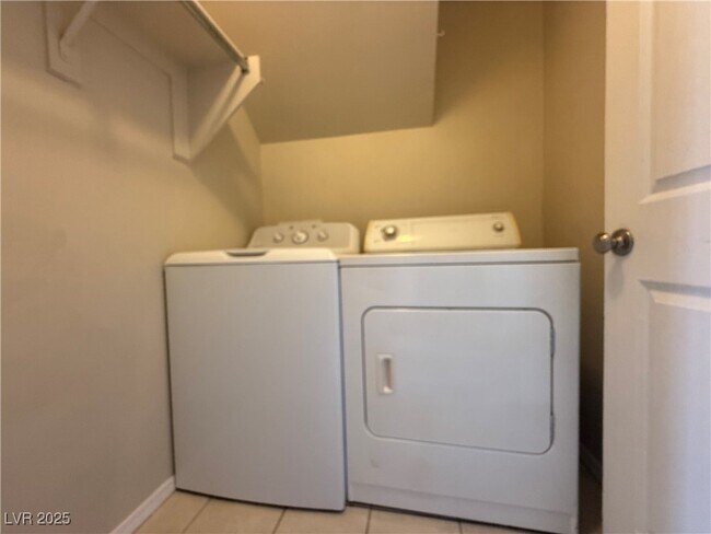 Building Photo - 50 Tidwell Ln