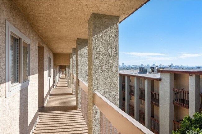 Building Photo - 2101 E 21ST St