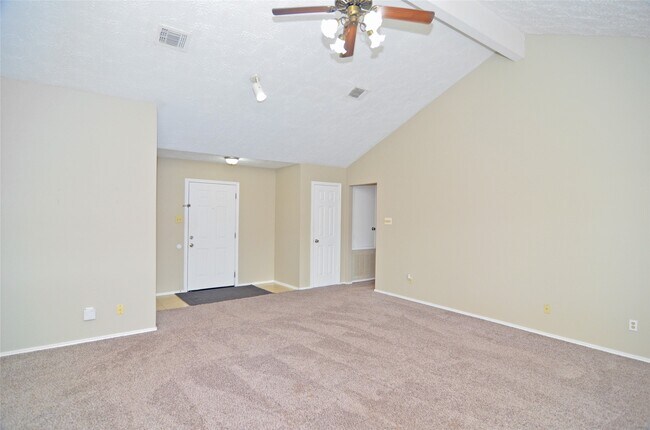 Building Photo - 745 Otter Creek Dr