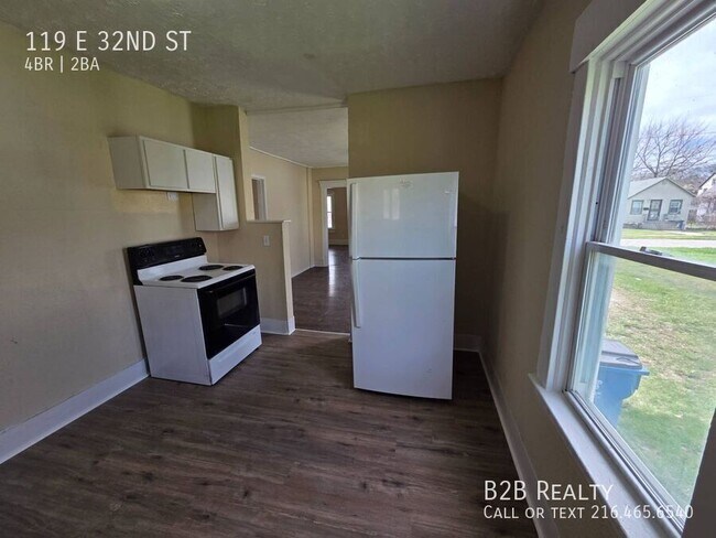 Building Photo - 119 E 32nd St