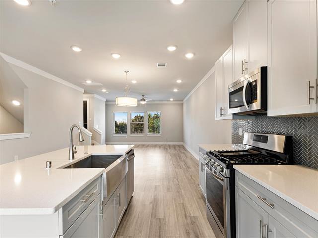 Building Photo - 3312 Santee St