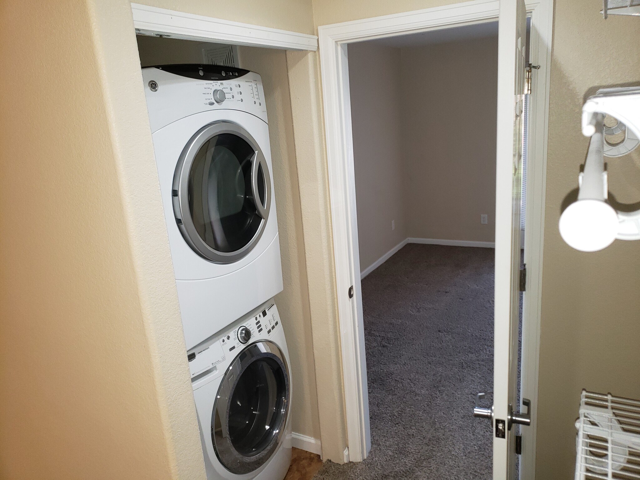 Building Photo - 5201 S Fox St