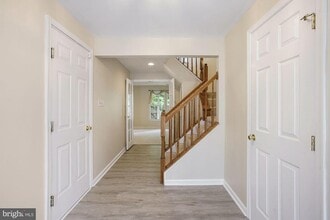 Building Photo - 7409 Gadsby Square