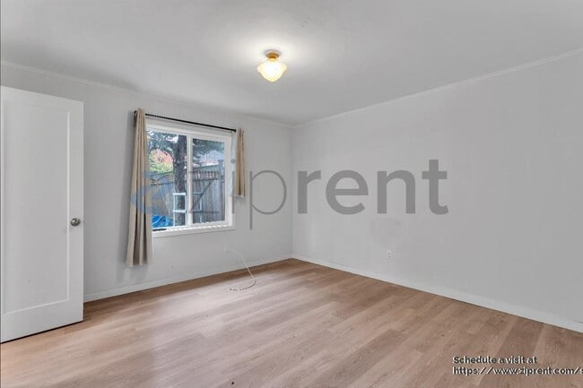 Building Photo - 1822 40th Ave