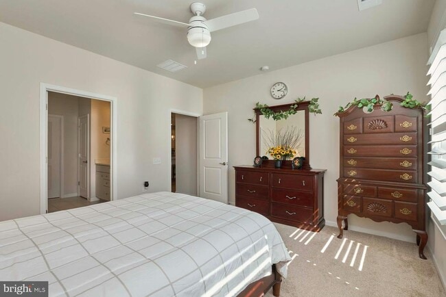Building Photo - 15563 Blue Lotus Ln