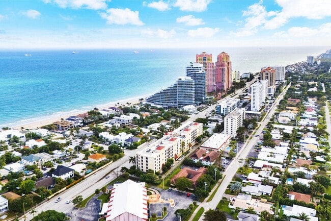 Building Photo - 2409 N Ocean Blvd
