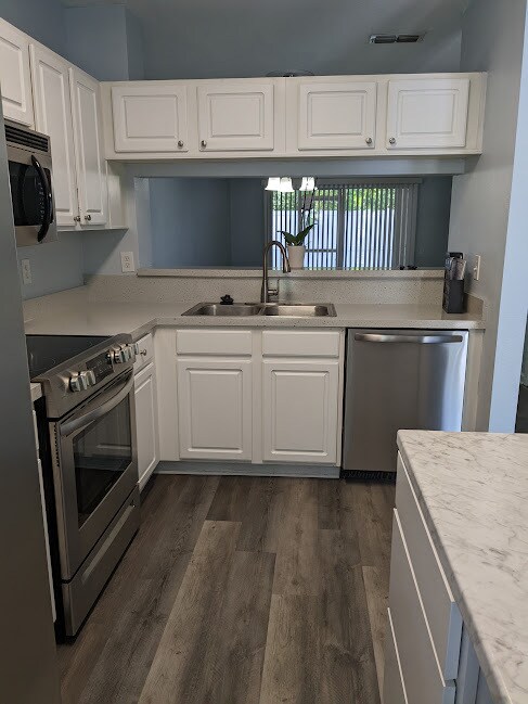 kitchen - 8230 Dames Point Crossing Blvd N