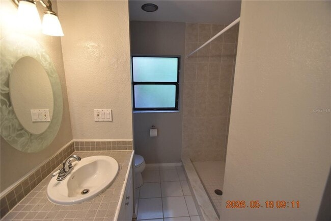 Building Photo - 625 Fairwood Forest Dr