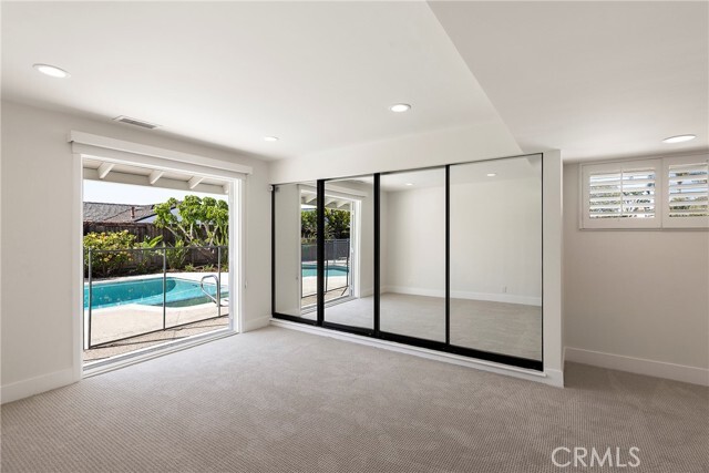 Building Photo - 1901 Altura Dr