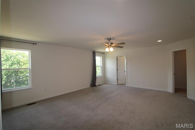 Building Photo - 117 Prairie Wind Dr