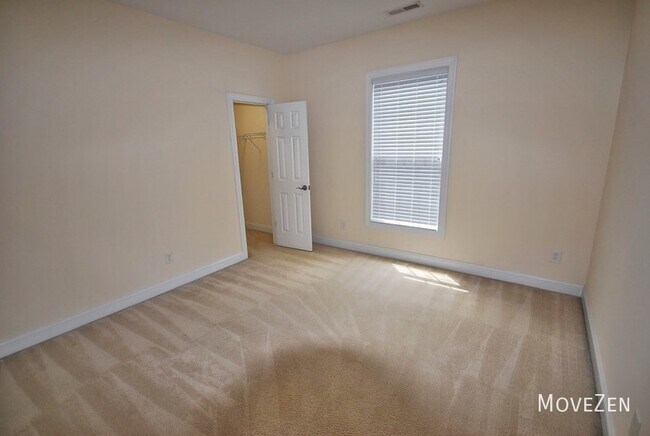 Building Photo - 414 Longford Ct