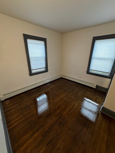 Building Photo - 86 Edgewood Ave