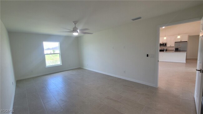 Building Photo - 4016 NE 12th Ct