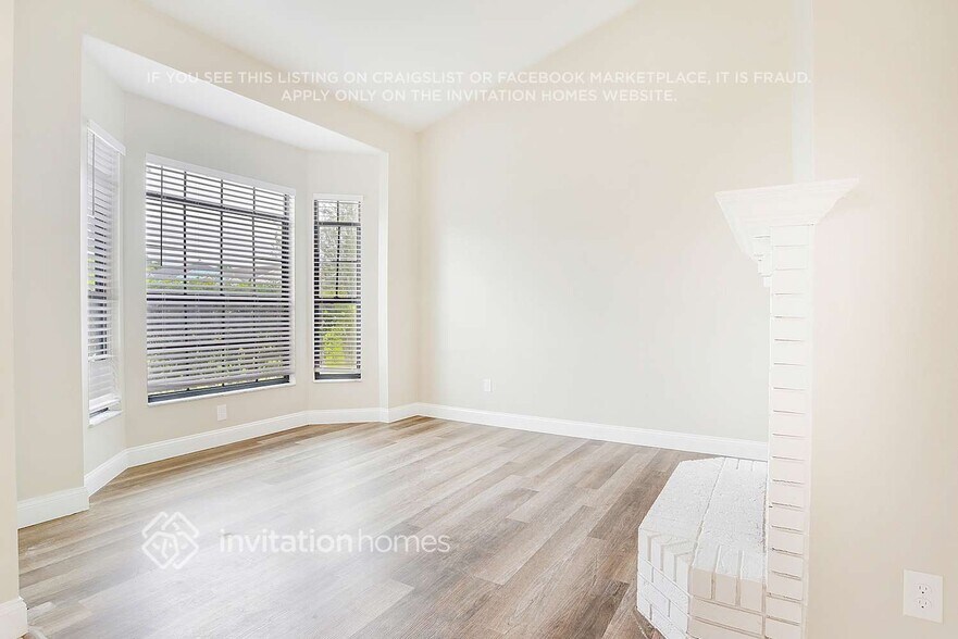 Building Photo - 7455 High Lake Dr