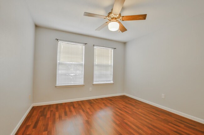 Building Photo - Wonderful 3/2/2 in North Lubbock!