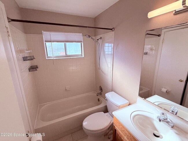 Building Photo - 135 S Suzanne Ct