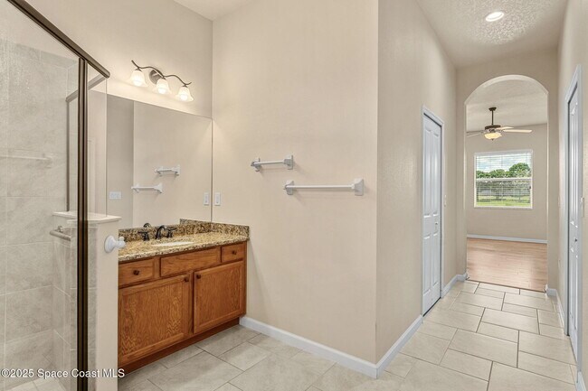Building Photo - 3720 Alamanda Key Dr