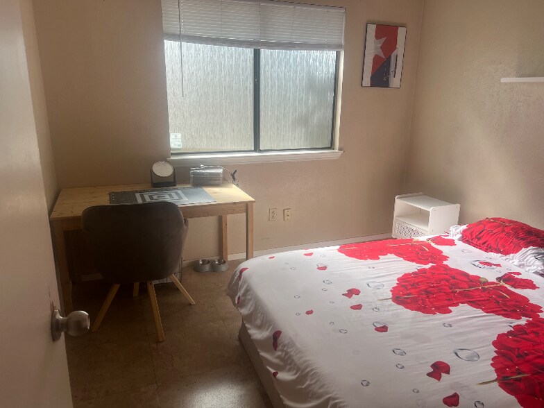 Building Photo - 11606 Pearwood Pl