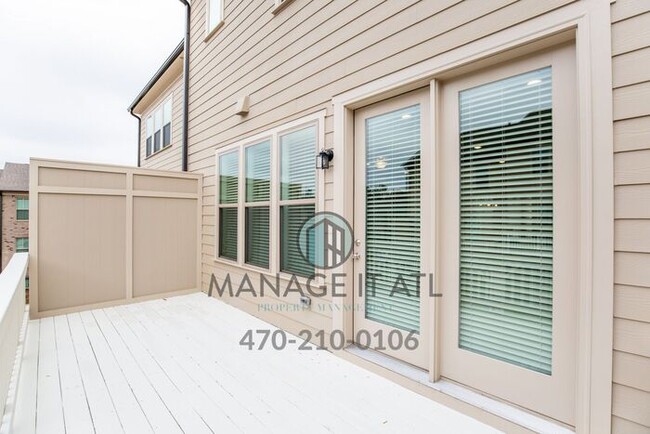 Building Photo - Elegant 4 Bedroom Townhome in Prime in Doraville