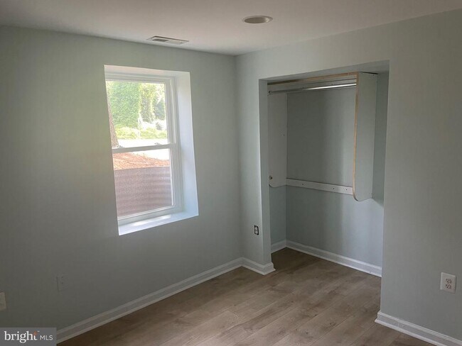 Building Photo - 7140 Harrison Ln