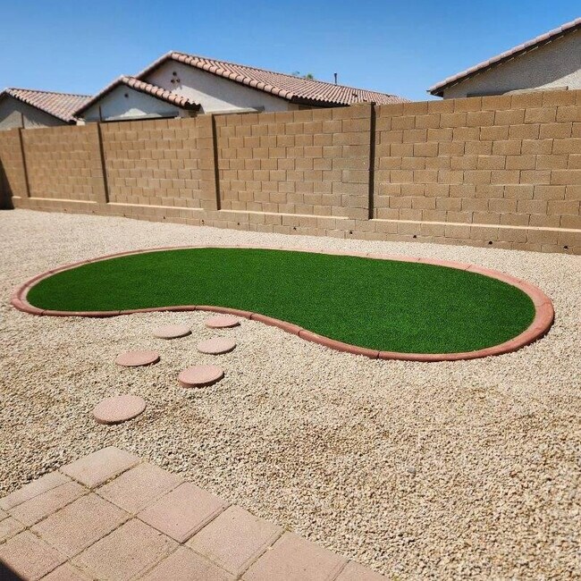 Building Photo - 8564 W Ocotillo Rd