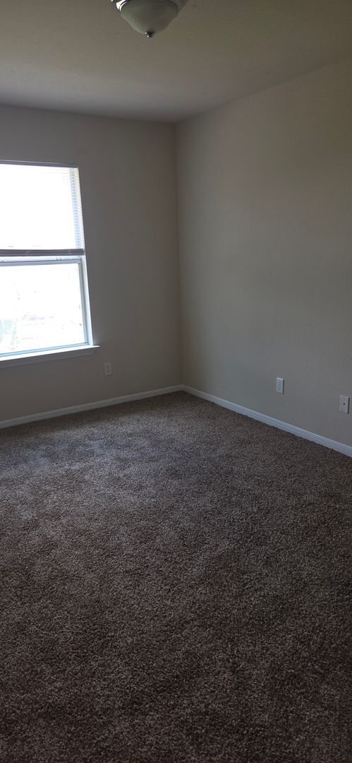 Building Photo - 809 Leifester Cir