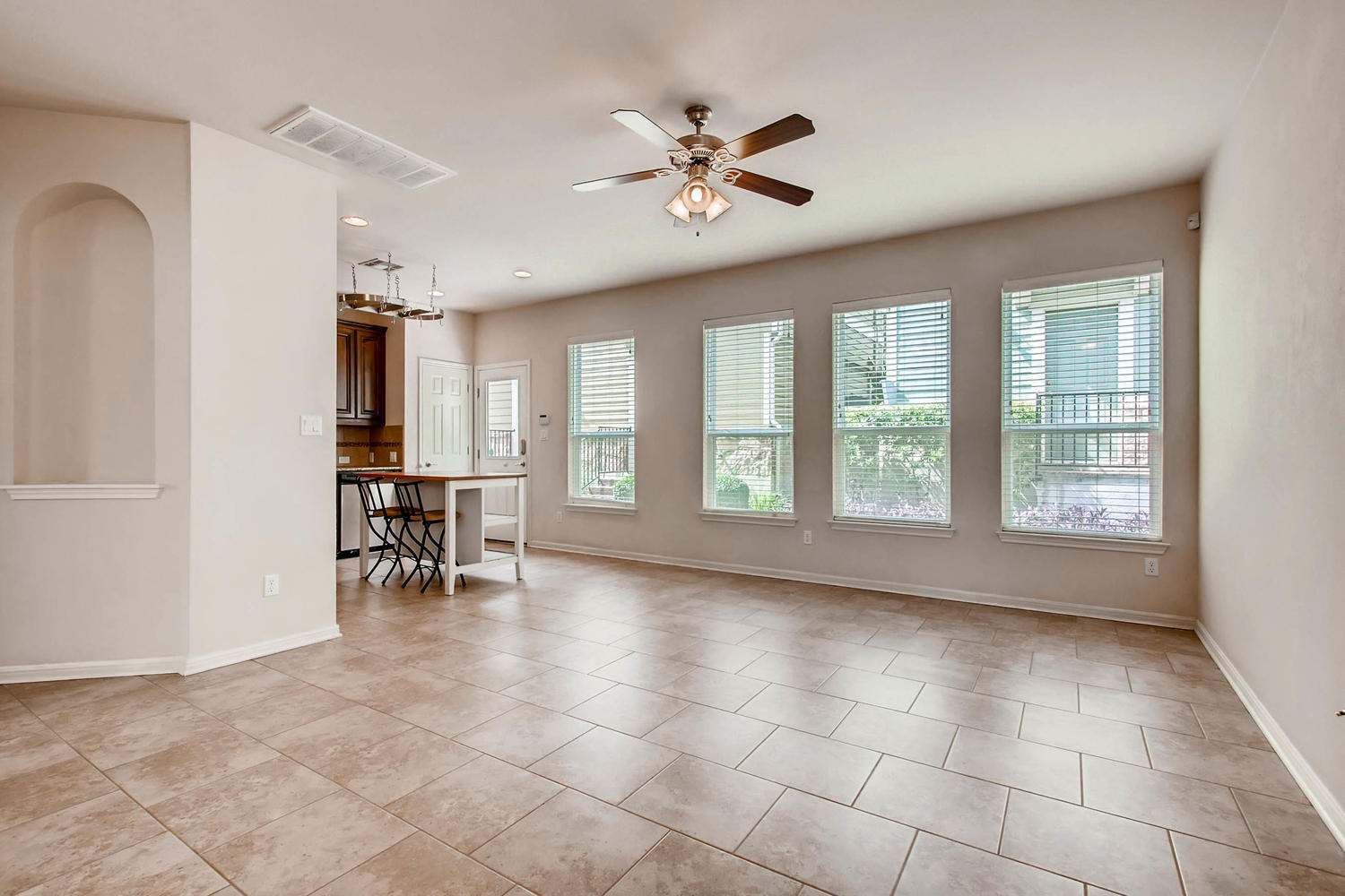 Open floorplan with great living room. - 1813 Carlson Drive