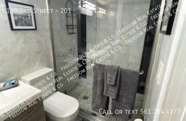 Building Photo - 130 3rd St