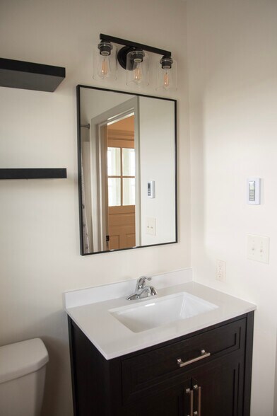 Building Photo - 2493 Mount Joy Rd