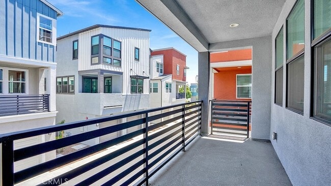 Building Photo - 137 Mirth